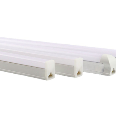 18W T5 LED أنبوب ضوء AC220-240v CCT2700k-10000k 90lm / W مادة PVC للاستخدام الداخلي