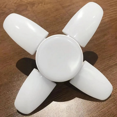 طاقة عالية 60w LED أوراق المصابيح 4 + 1 E27 قاعدة أو B22 قاعدة