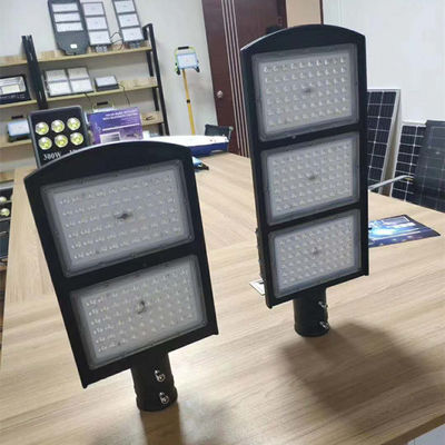 120W و 180 W تصميم جديد لجميع مصابيح الشوارع الشمسية