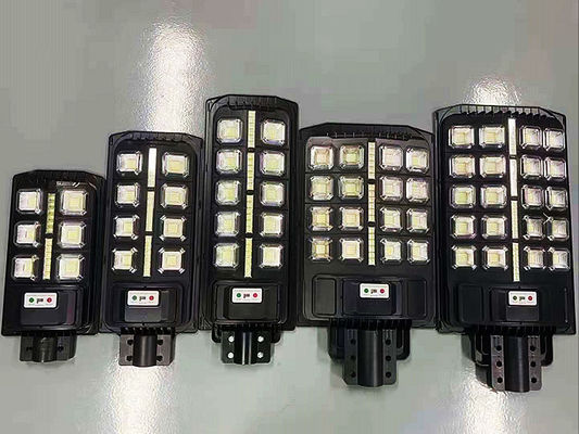 50w إلى 400w ضوء شمسي الكل في واحد مع جهاز تحكم عن بعد