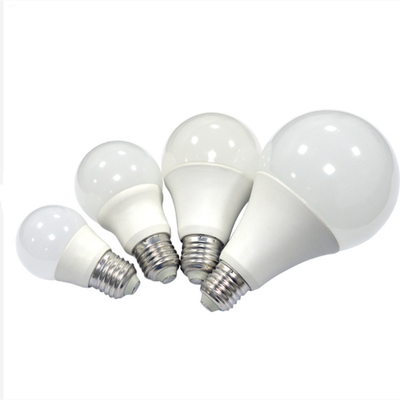 145lm / W 5 سنوات الضمان High Lumens Led Bulb B22 للإضاءة التجارية